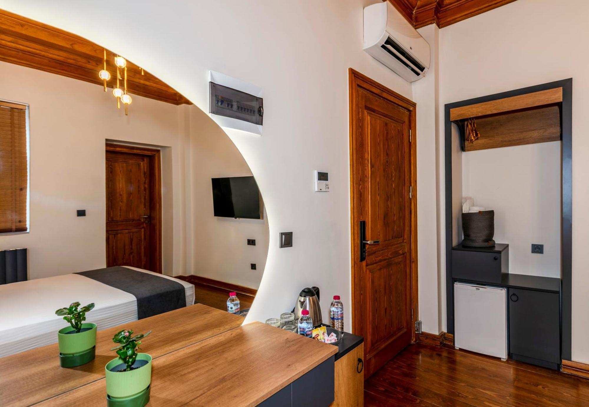 Elmira Pera Hotel & Spa - Special Class อิสตันบูล ภายนอก รูปภาพ